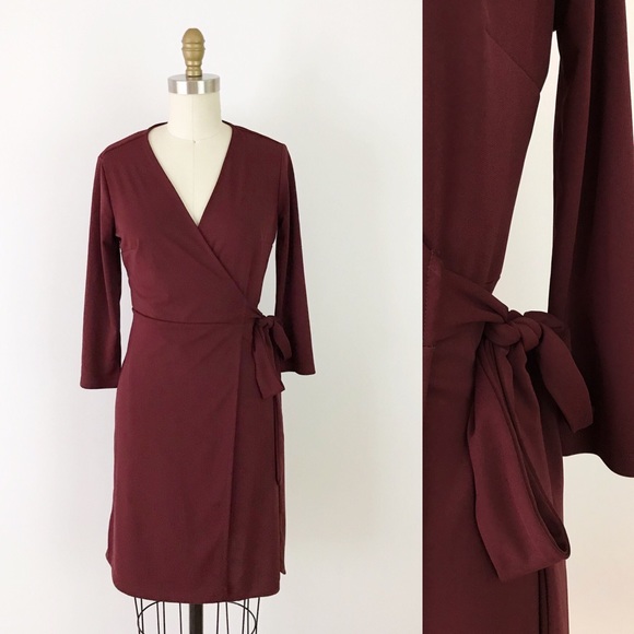 Ann Taylor Dresses & Skirts - Ann Taylor Maroon 3/4 Sleeve Wrap Dress Career 2P